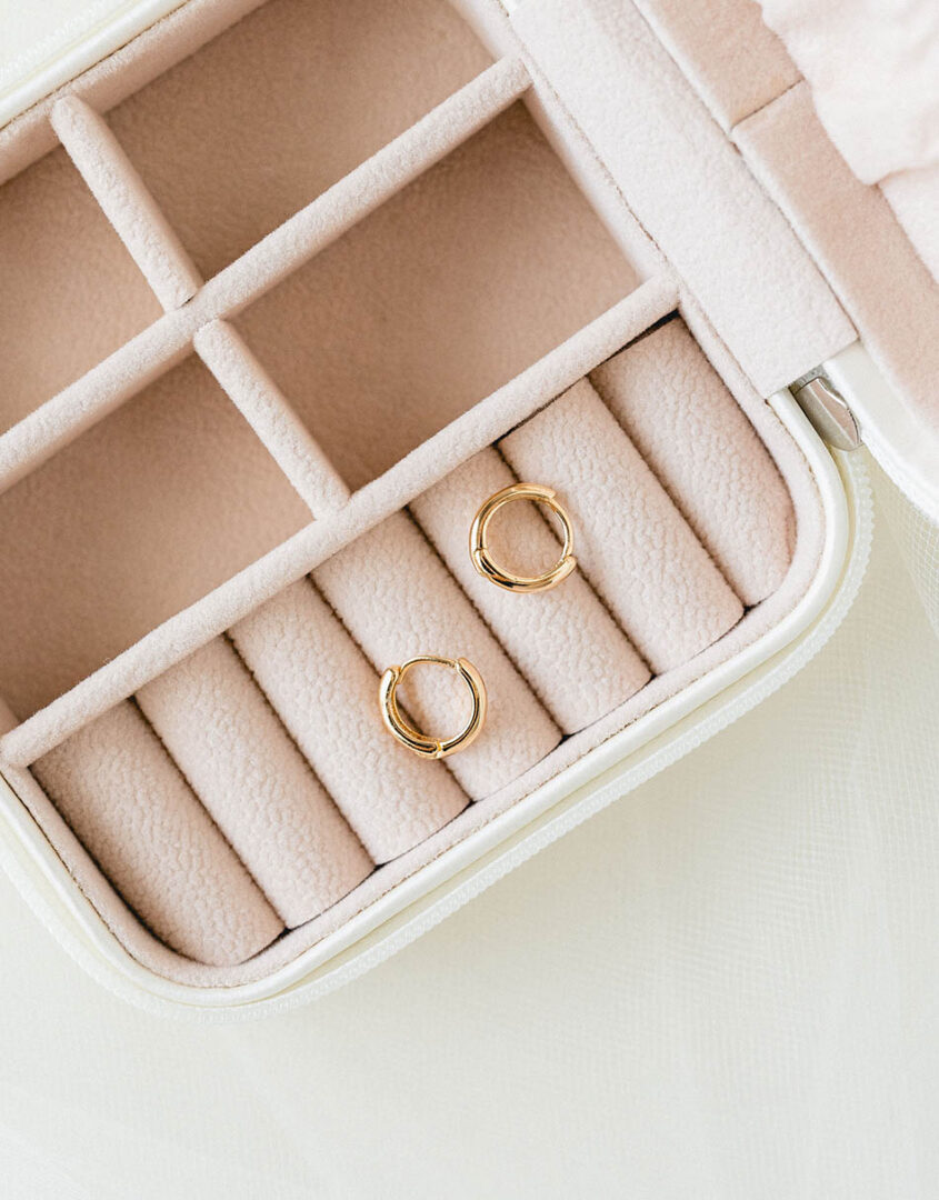 Gold Essential Hughie | Dainty Earrings