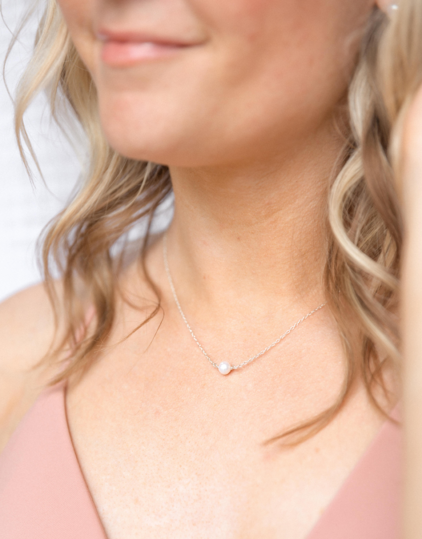 Priceless Pearl Necklace For Moms