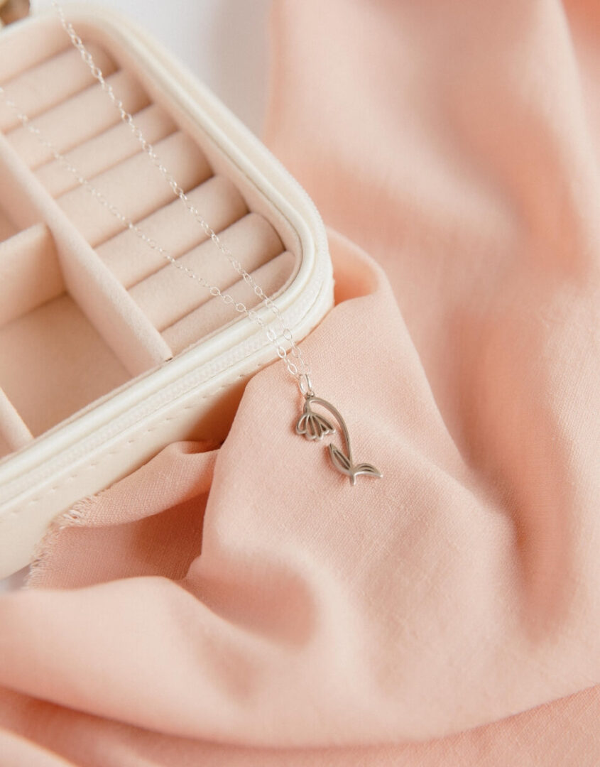 Silver birth flower Necklace