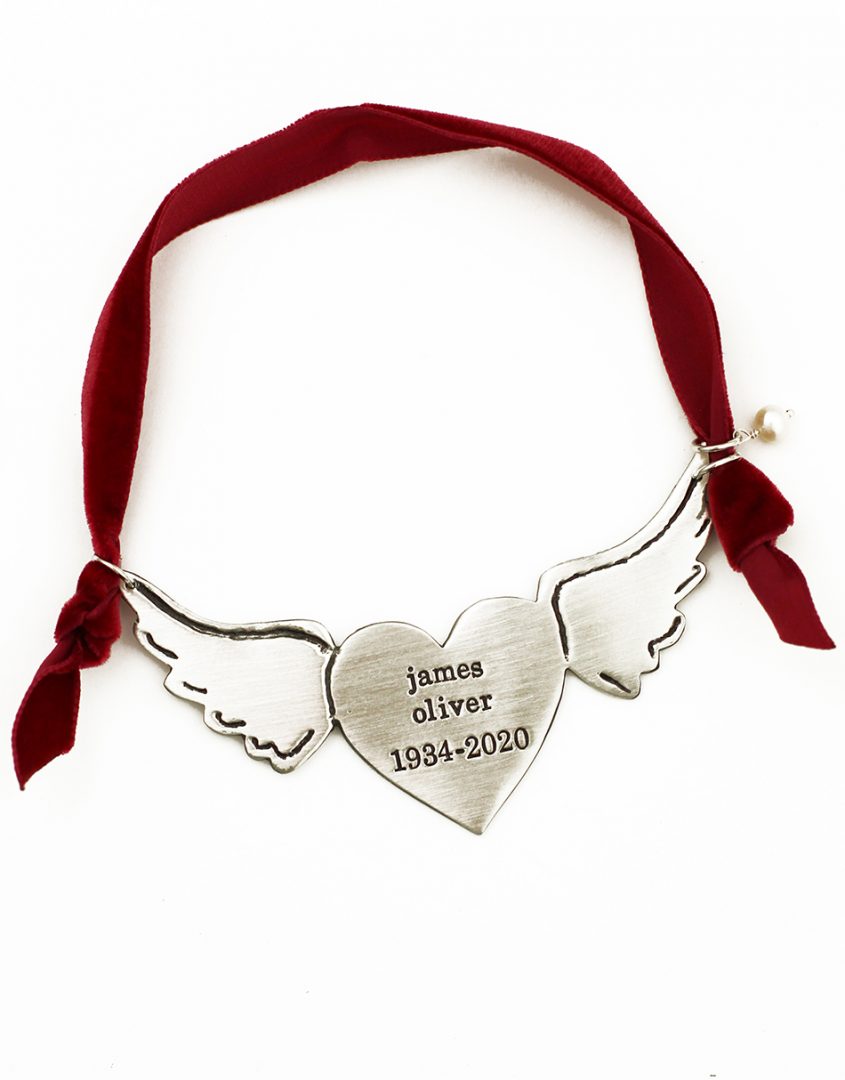 Keep the memories of your loved ones who aren’t here with you anymore with this heaven ornament
