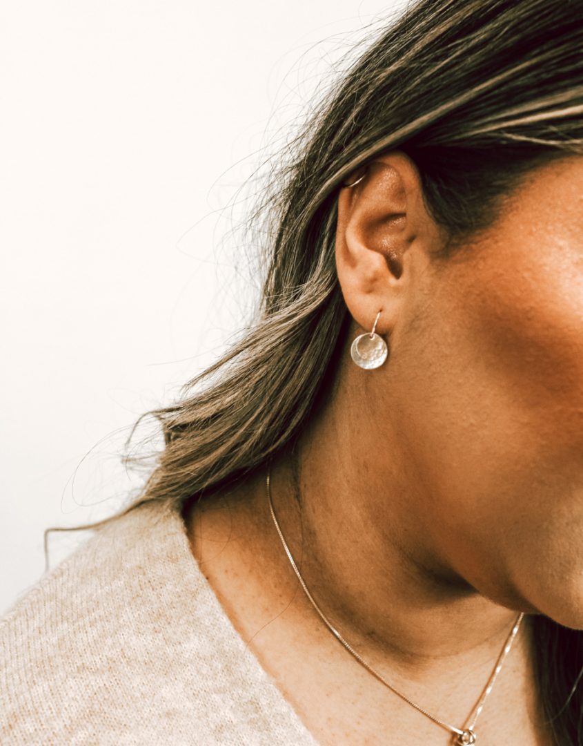 amelia-earrings-model