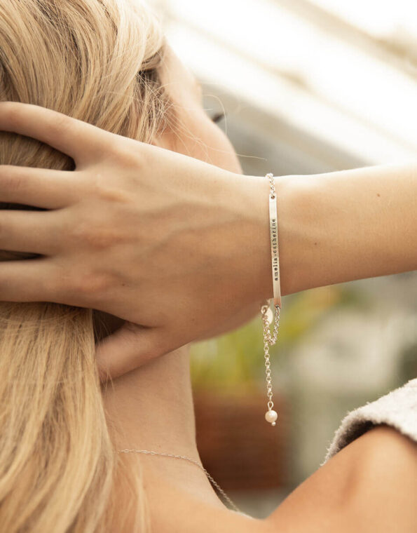dainty-name-bar-bracelet-silver-model-2