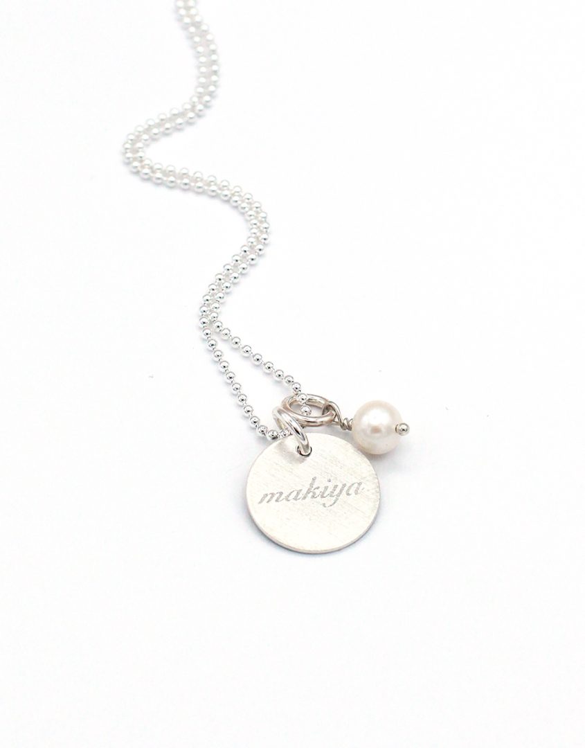 dainy-names-and-a-pearl-white