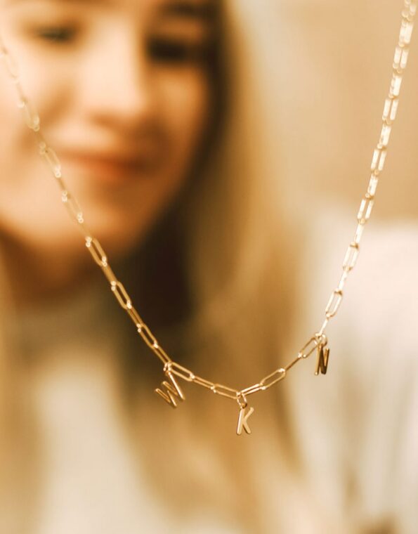 gold-dainty-paperclip-charm-necklace-model-3