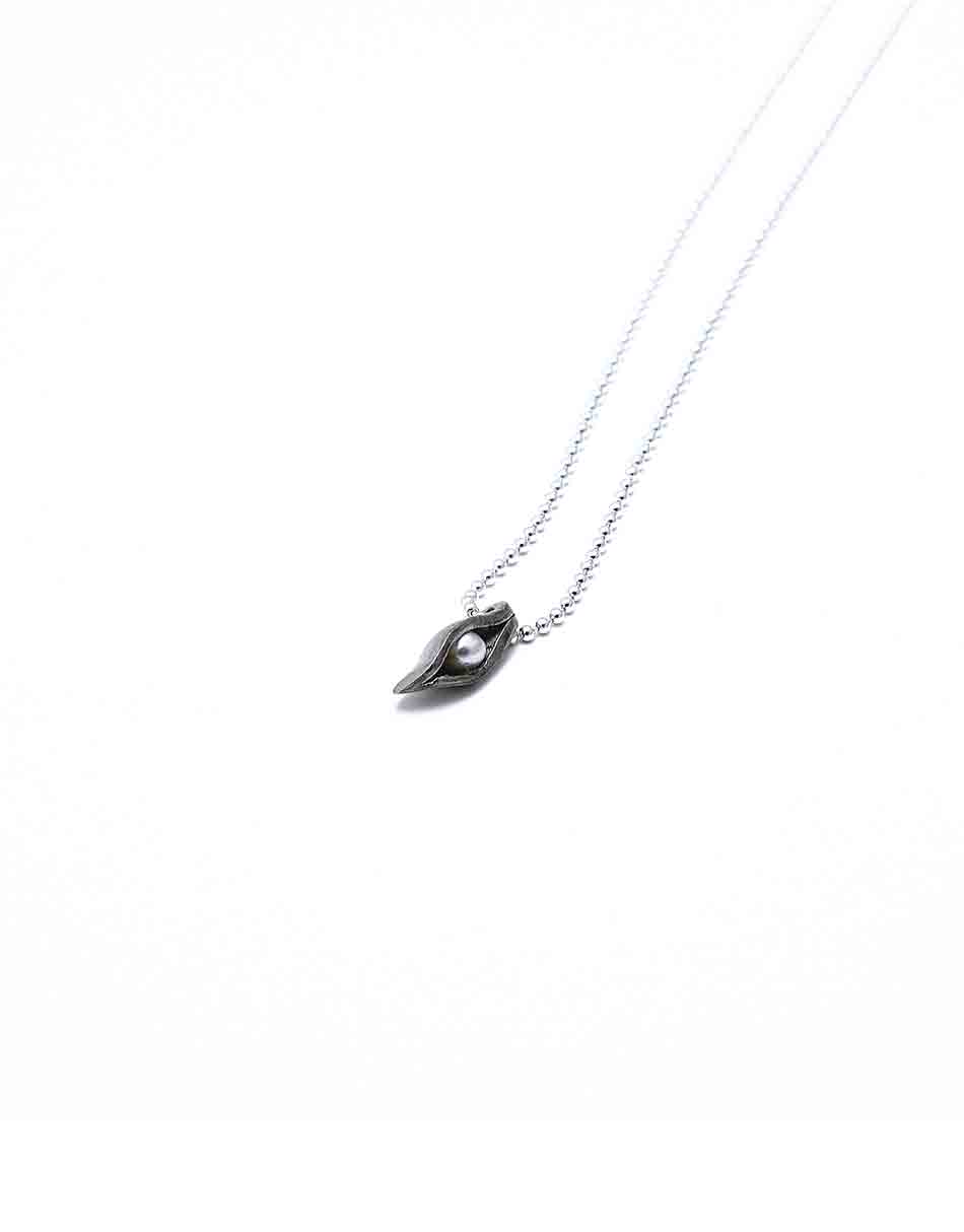Fresh water pearls in a hand sculpted pea pod. Personalized necklace for mom, grandma