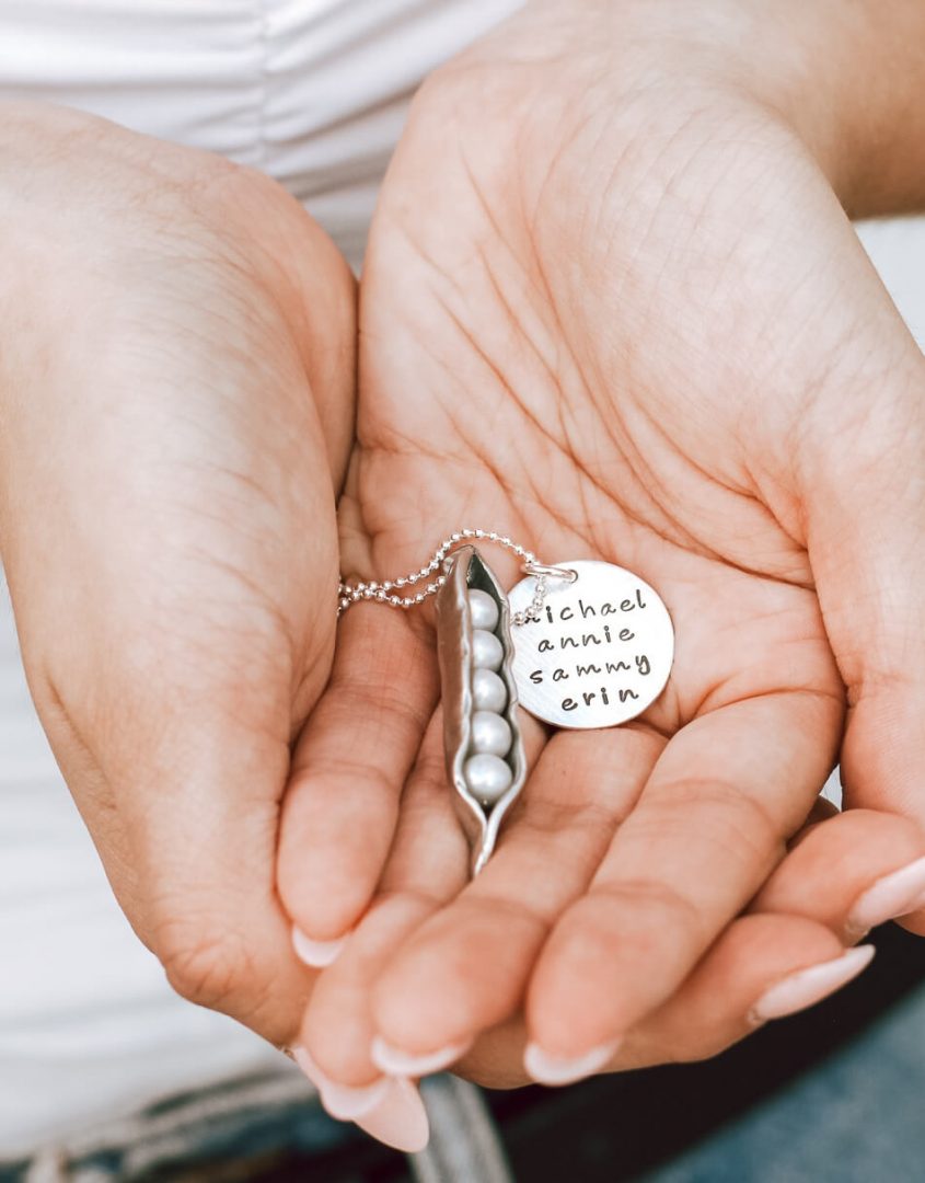5 Peas in a Pod with names necklace