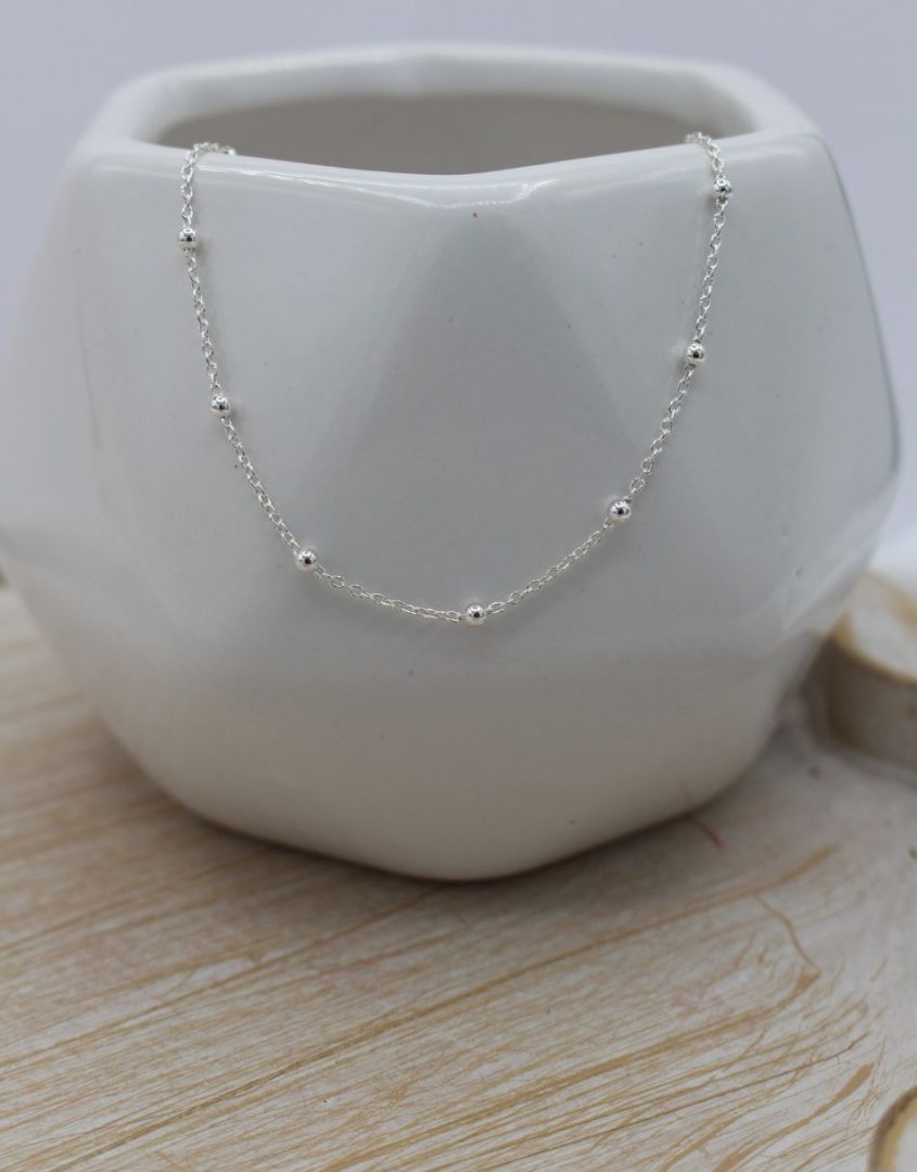 silver-satellite-chain