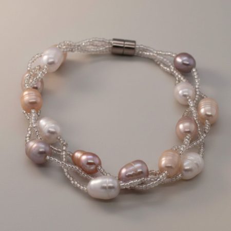 Blush & Bloom Pearl Bracelet